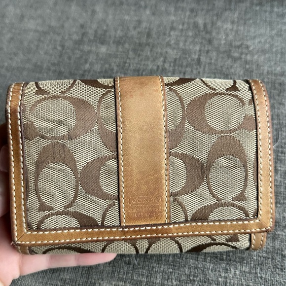 Coach Handbags - Vintage Coach Wallet
